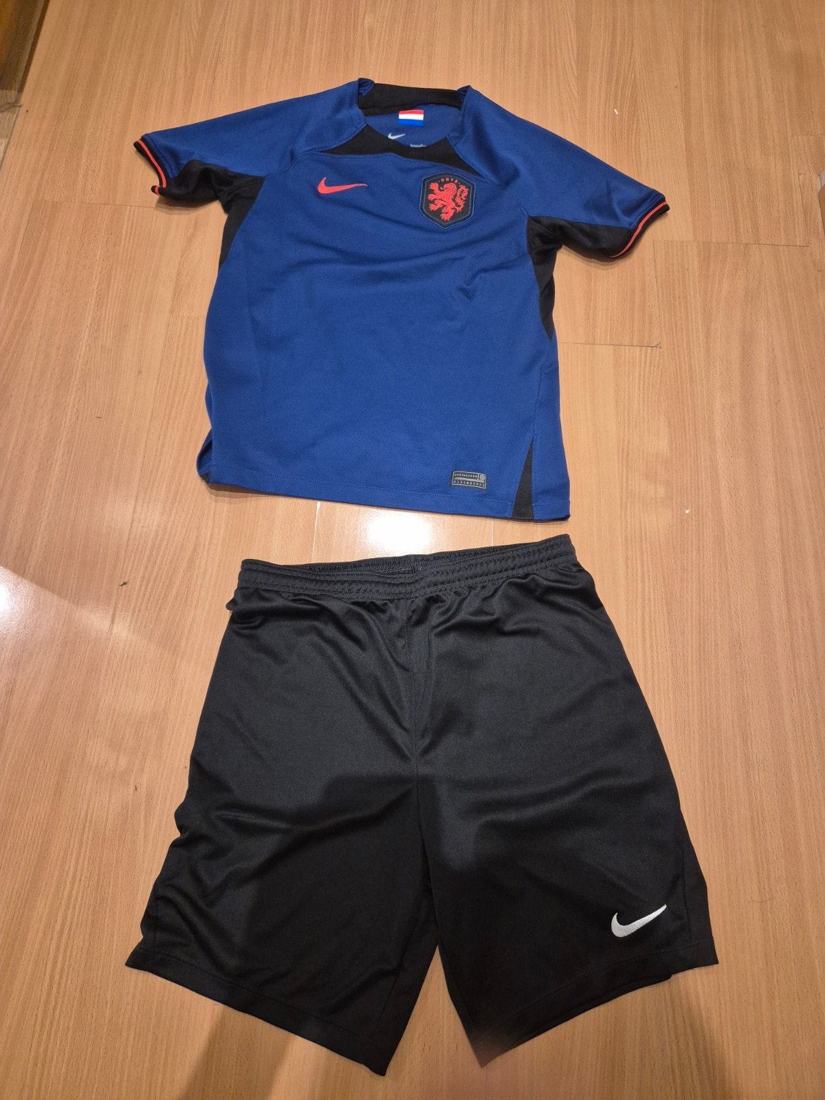 Nike Nederlands Elftal Thuisshirt en Broekje - Maat L, Kinderen en Baby's, Kinderkleding | Maat 146, Ophalen of Verzenden, Zo goed als nieuw