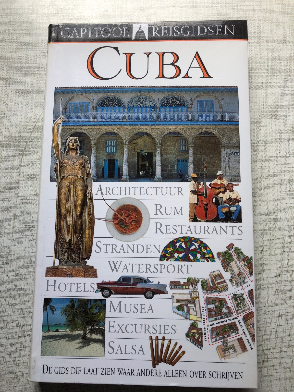 Capitool Reisgids Cuba: Architectuur, Rum, Stranden, Capitool, Ophalen of Verzenden, Zo goed als nieuw, Reisgids of -boek