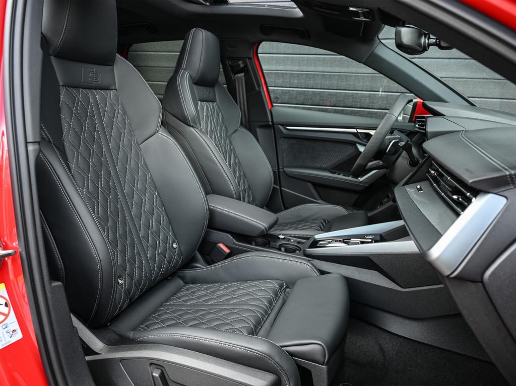 Audi A3 Sportback 45 TFSI e S edition Competition | Panorama, Automatische klimaatregeling, 4 cilinders, Hybride Elektrisch/Benzine