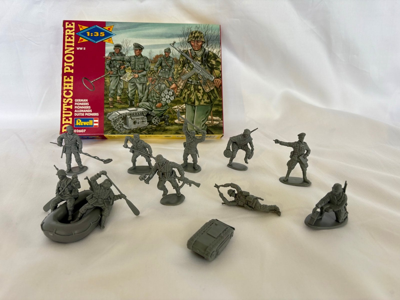 Revell Deutsche Pioniere WW II 1:35 Modelbouwset, Ophalen of Verzenden, 1:35 tot 1:50