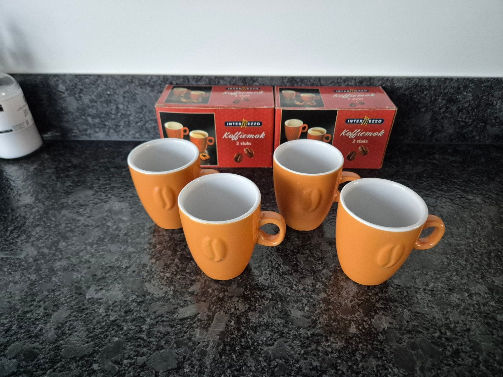 Intermezzo - Koffiemokjes met koffieboon NIEUW, Huis en Inrichting, Ophalen of Verzenden, Nieuw, Glas, Overige stijlen
