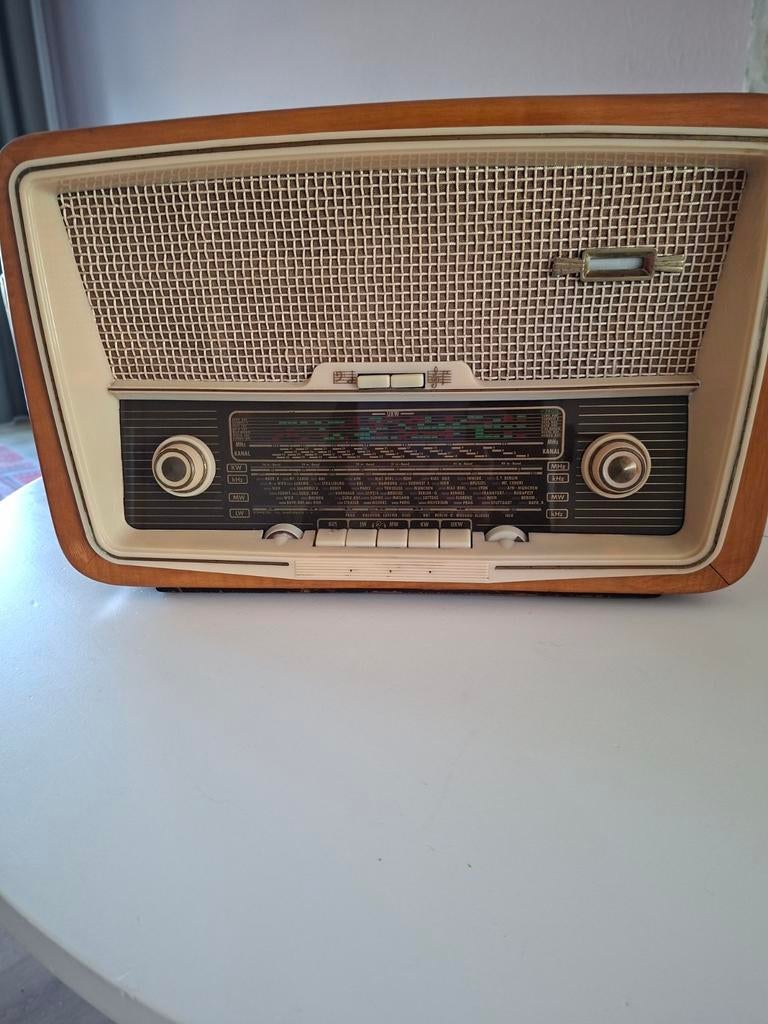 Mooie Radio Schaub Lorenz, Ophalen of Verzenden
