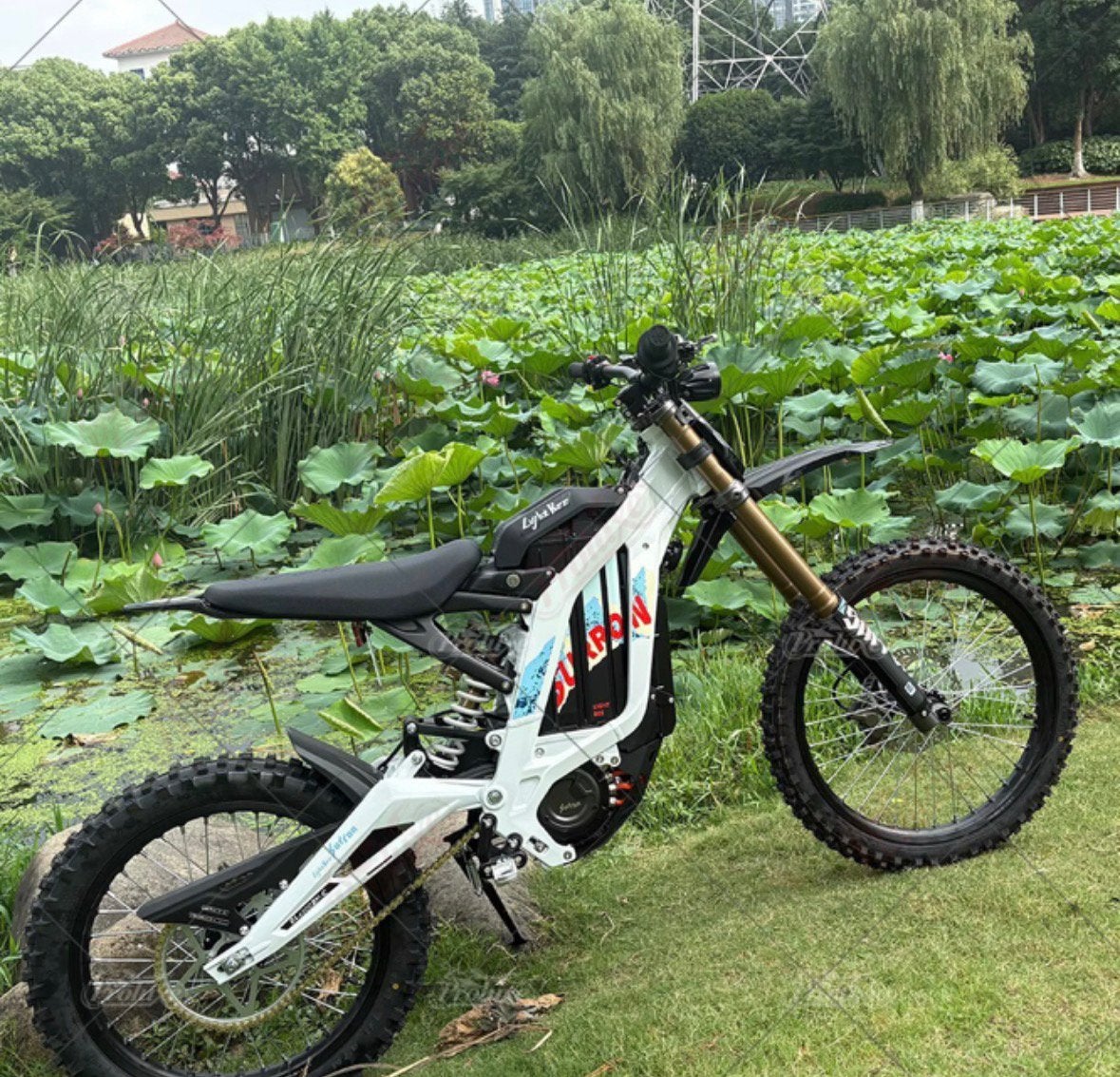 Surron Light bee x 2026 model, Fietsen en Brommers, Ophalen, Zo goed als nieuw, Overige merken