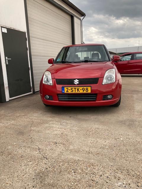 Suzuki Swift 1.3 Shogun versnellingsbak gereviseerd nieuwe k, Auto's, Voorwielaandrijving, Stof, Zwart, 965 kg