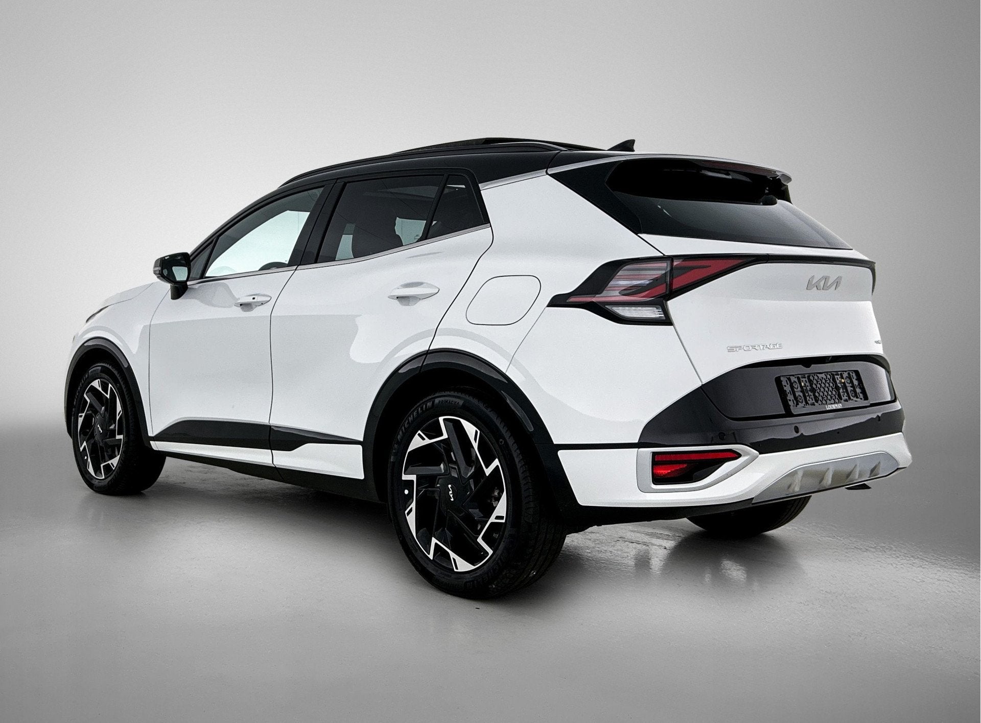Kia Sportage 1.6 T-GDi Plug-in Hybrid AWD GT-PlusLine | Pano, Auto's, Automaat, Gebruikt, Wit, Plug-in hybride