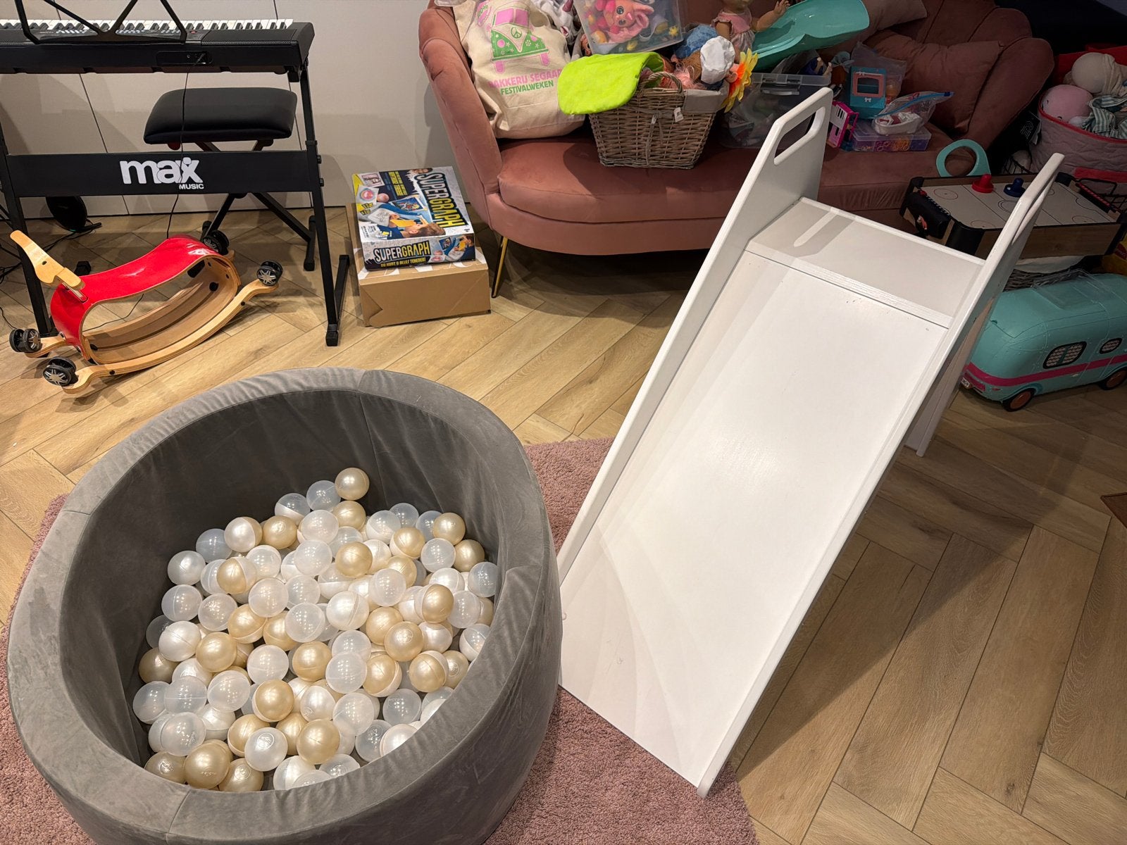 Glijbaan met Ballenbak - Lichte beschadigingen, Ophalen, Gebruikt, Jongen of Meisje