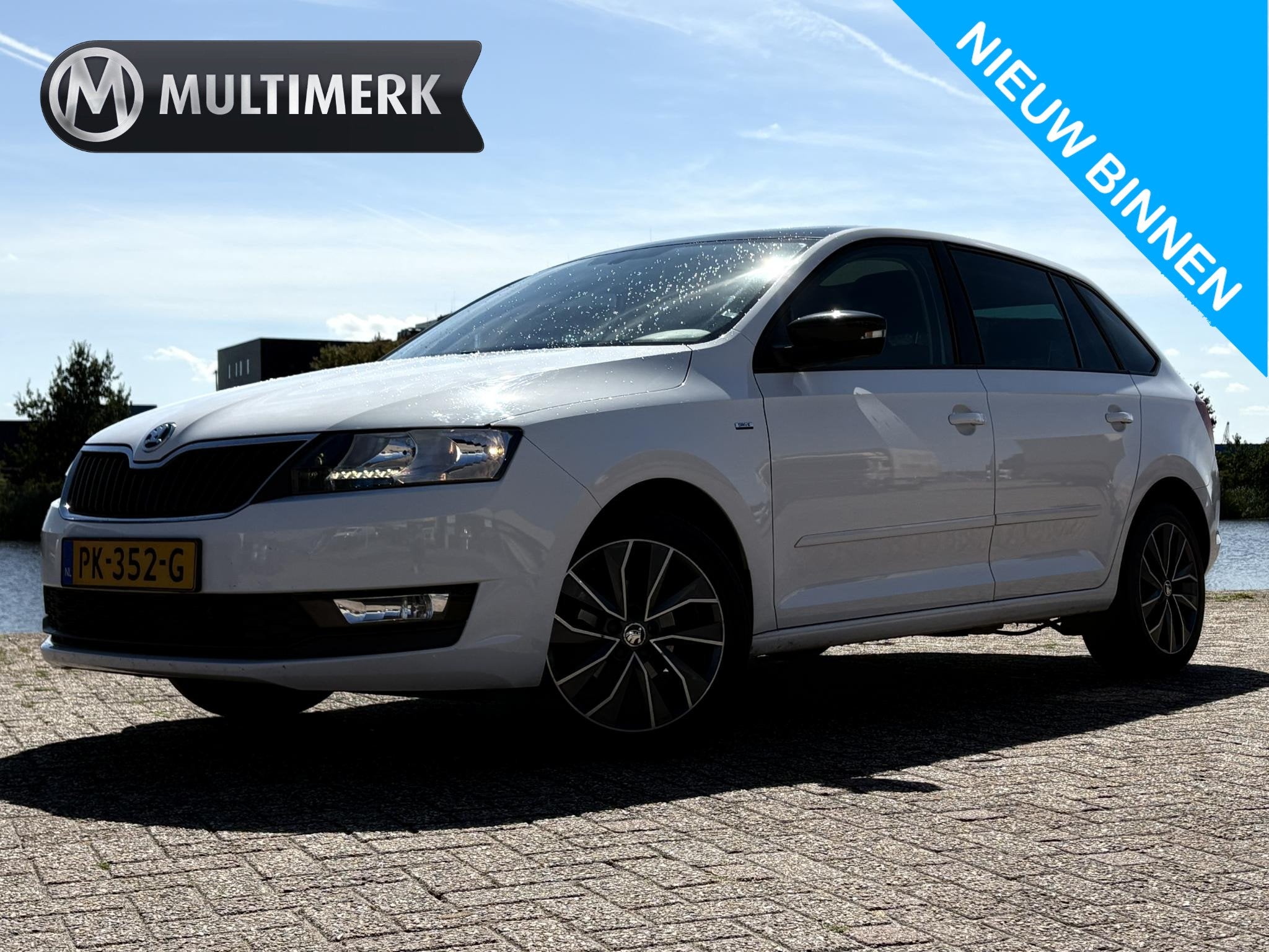 Skoda Rapid Spaceback 1.0 TSI Greentech Drive * NET BINNENGE, Auto's, Stof, Gebruikt, 95 pk, Automatische klimaatregeling
