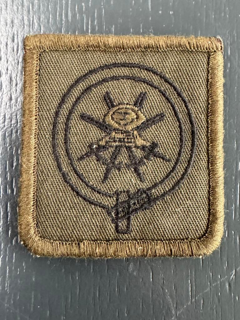 KL borstembleem MIVD, Ophalen of Verzenden, Landmacht, Nederland, Embleem of Badge