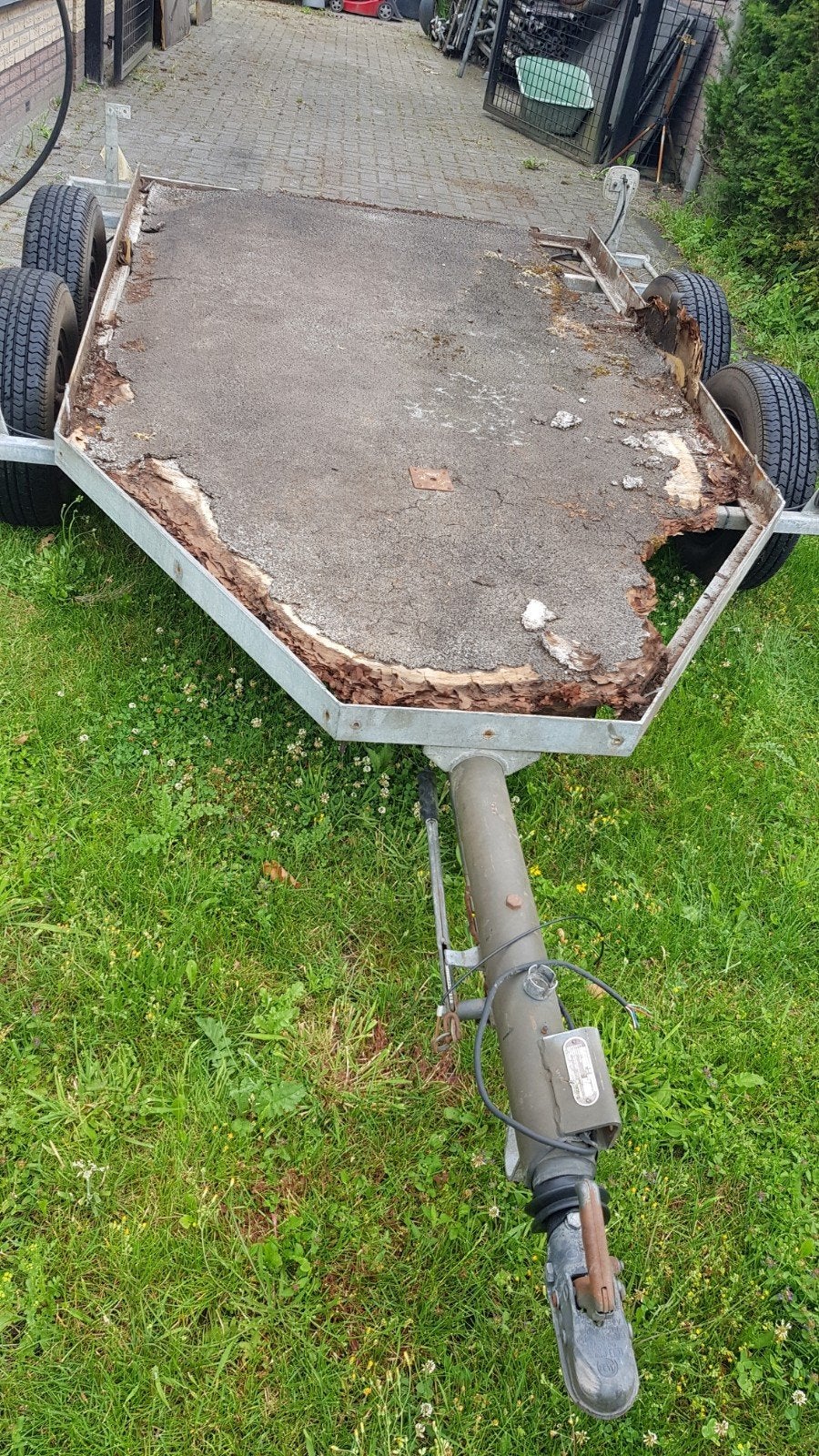 Paardentrailer onderstel assen, Ophalen