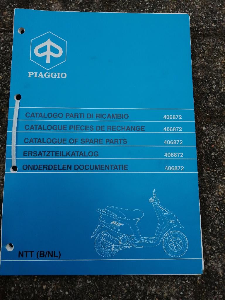 piaggio NTT scooter onderdelen documentatie, Ophalen of Verzenden, Gebruikt