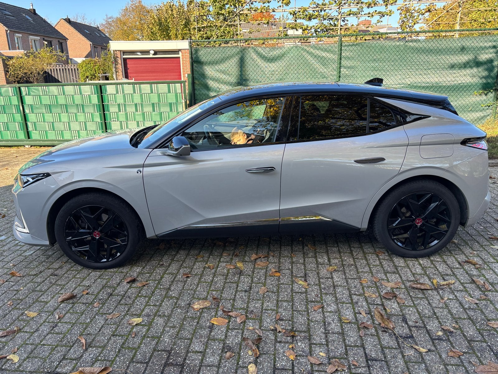 DS 4 1.6 E-tense 225pk Aut 2022 Grijs, Auto's, 179 pk, Plug-in hybride, DS 4, 93 €/maand