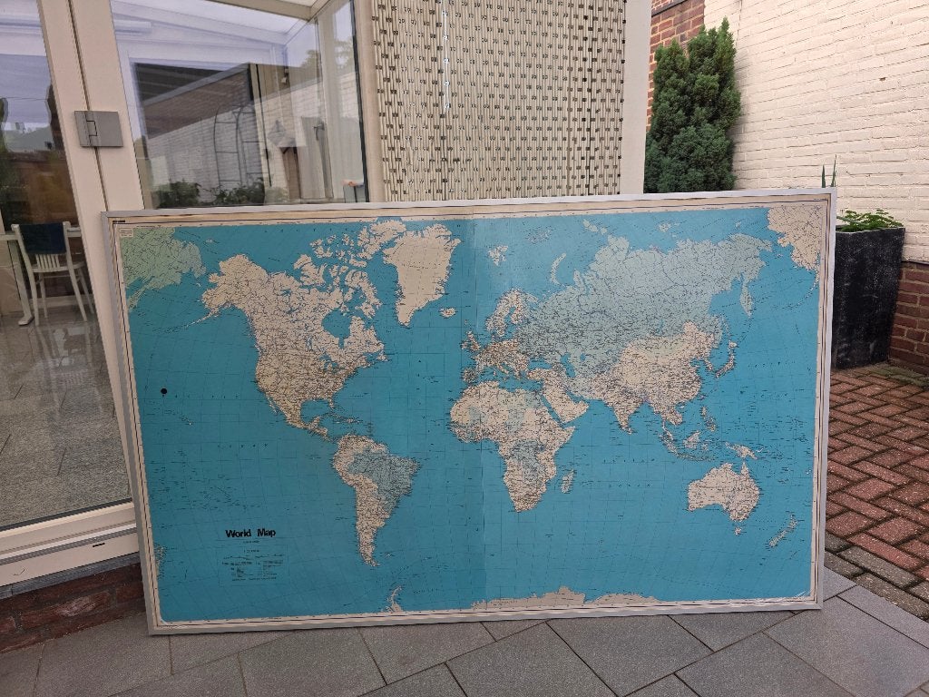 wereldkaart, Ophalen, 2000 tot heden, Kummerley + Frey, Wereld