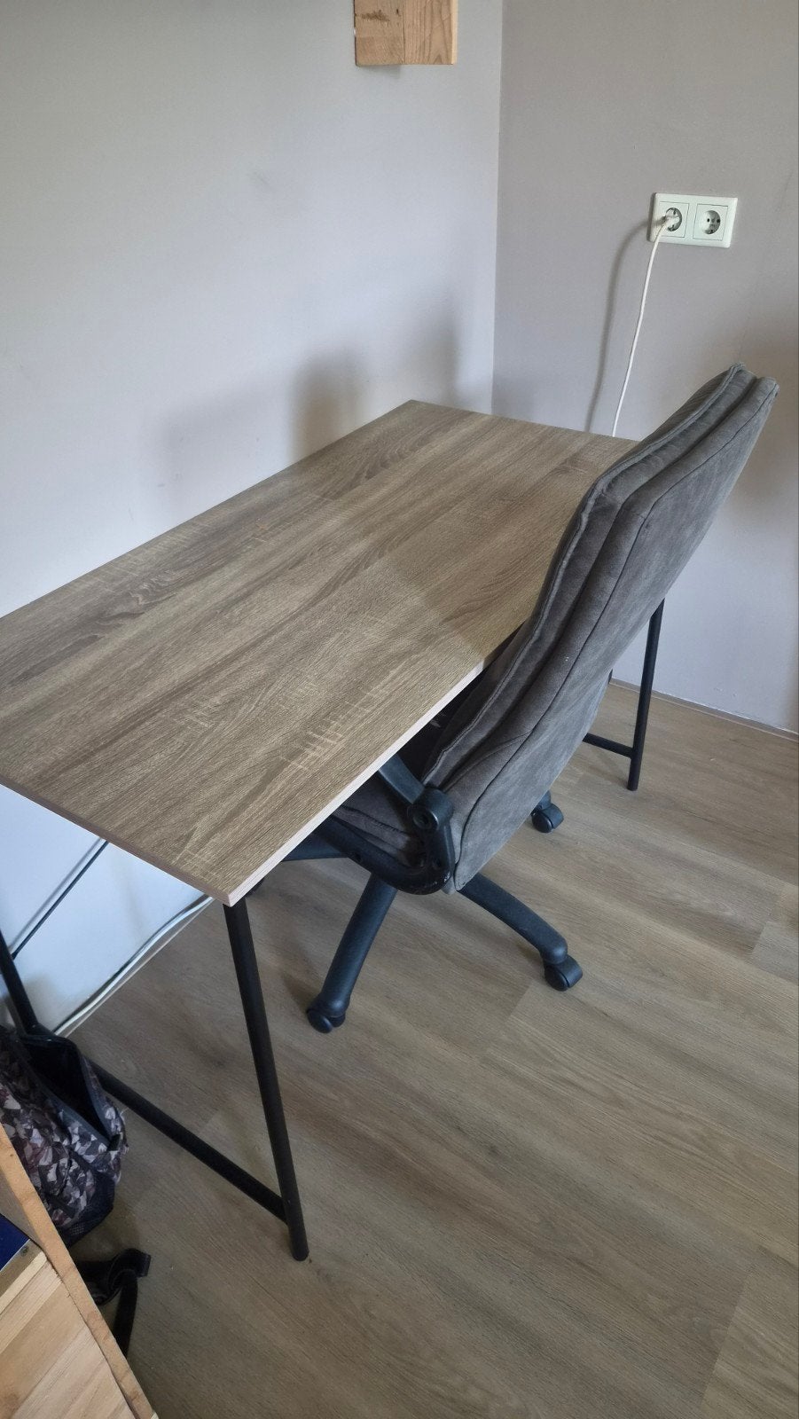 Bureau + bureaustoel, Ophalen, 120 cm, Zo goed als nieuw, Jysk