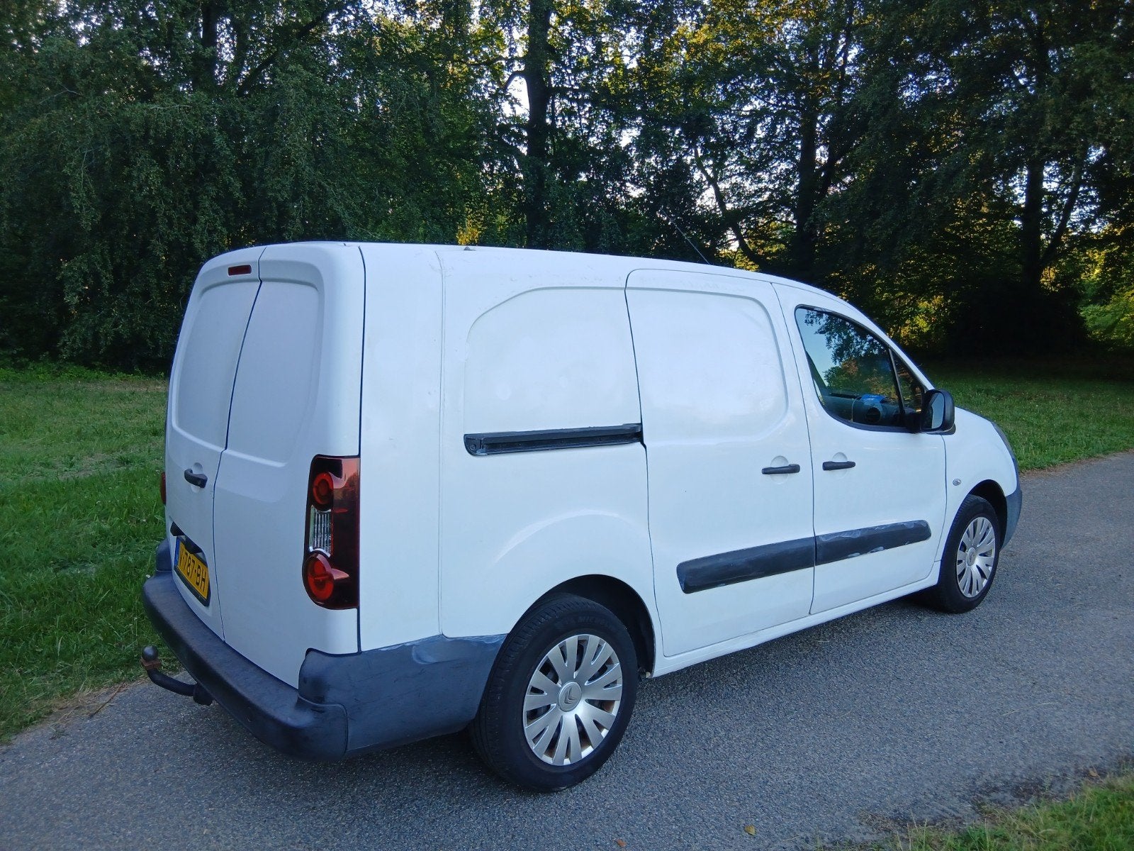 Euro6 Berlingo XL Lengte 2 BlueHDI 100pk Airco Trekhaak Cr C, Auto's, Voorwielaandrijving, Stof, Euro 6, 4 cilinders