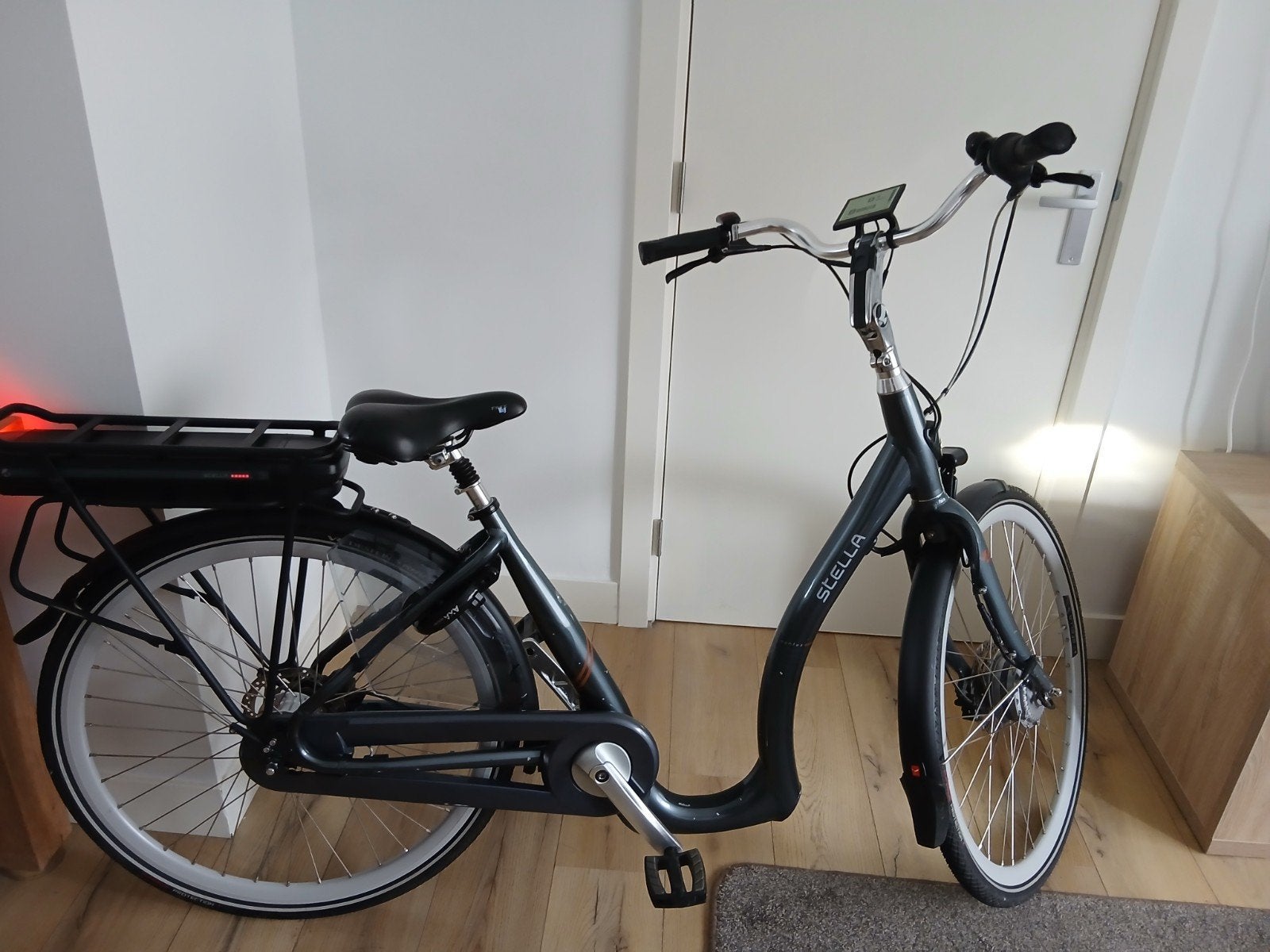 Te koop elektrische fiets stella nantes superior maat 46, Fietsen en Brommers, Elektrische fietsen, Minder dan 47 cm, Ophalen