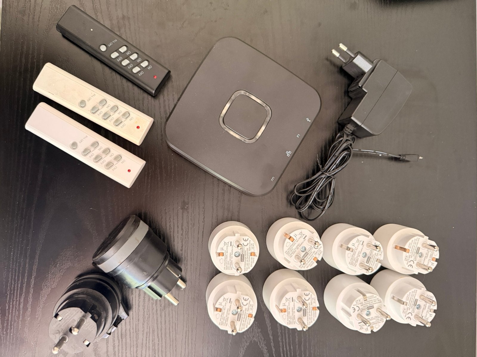 KlikAanKlikUit set: ICS‑2000 + stekkers + sensoren + remotes, Doe-het-zelf en Verbouw, Elektra en Kabels, Ophalen of Verzenden