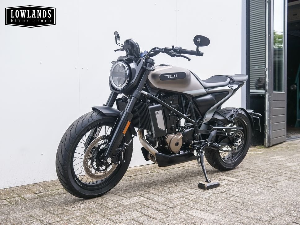 HUSQVARNA SVARTPILEN 701 (bj 2019), Motoren, 693 cc, Motorrijbewijs A, Bedrijf, Onbekend