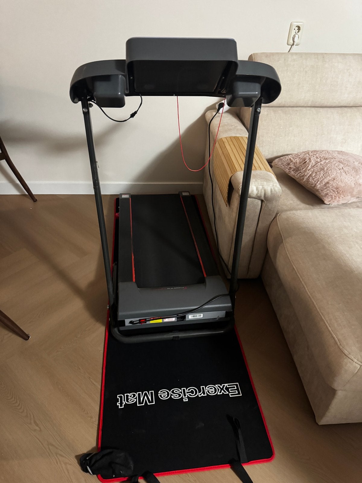 SportsTech Loopband F10 - Compact en Krachtig, Ophalen, Zo goed als nieuw, Metaal, Loopband