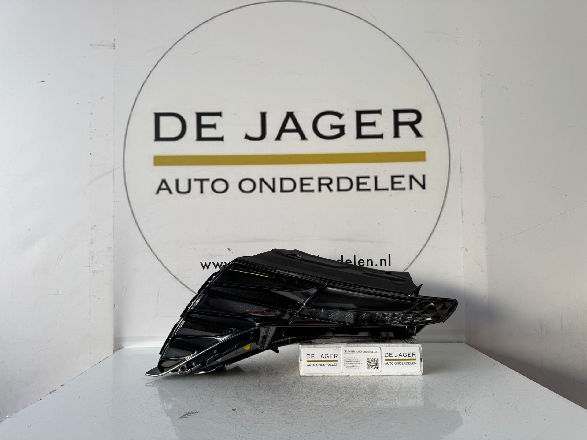 HYUNDAI TUCSON KOPLAMP LINKS 92207N7100 92207-N7XXX G7H0330, Gebruikt, Heolleung-ro 12
06797  Seoul, Ophalen of Verzenden, Info@hyundai.com
