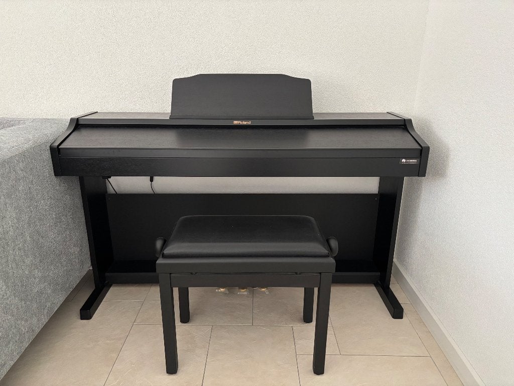 Roland digitale piano, Muziek en Instrumenten, Ophalen, Zwart, Digitaal, Zo goed als nieuw