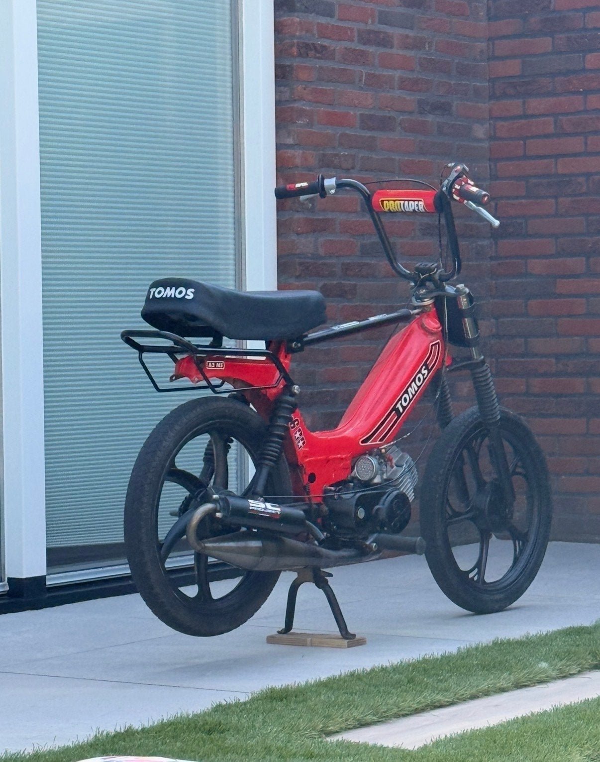 Tomos 65cc Brommer - Rood, Fietsen en Brommers, Brommers | Tomos, Gebruikt, Standard, Maximaal 45 km/u, Ophalen