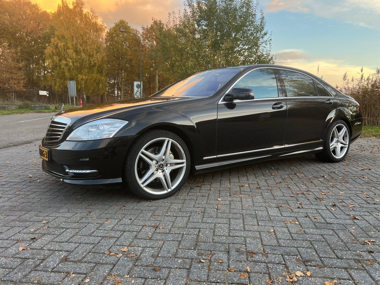 Mercedes-Benz S-Klasse 5.5 S500 Lang AUT 2010 Zwart, Auto's, Automaat, 5461 cc, Achterwielaandrijving, Zwart