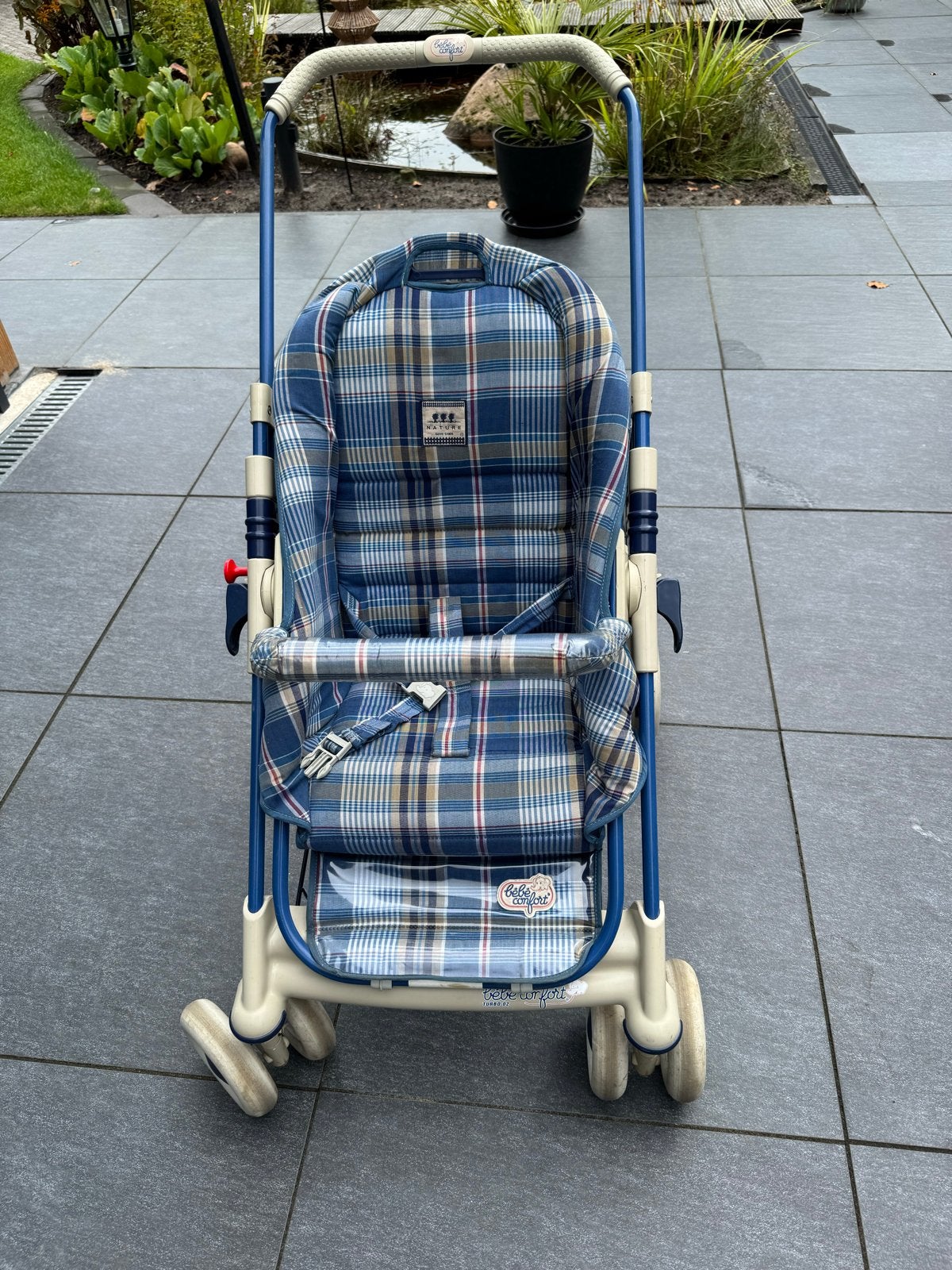 Bébé Confort Buggy - Geruit Design, Zeer Goede Staat, Kinderen en Baby's, Ophalen, Zo goed als nieuw, Kinderwagen, Overige merken