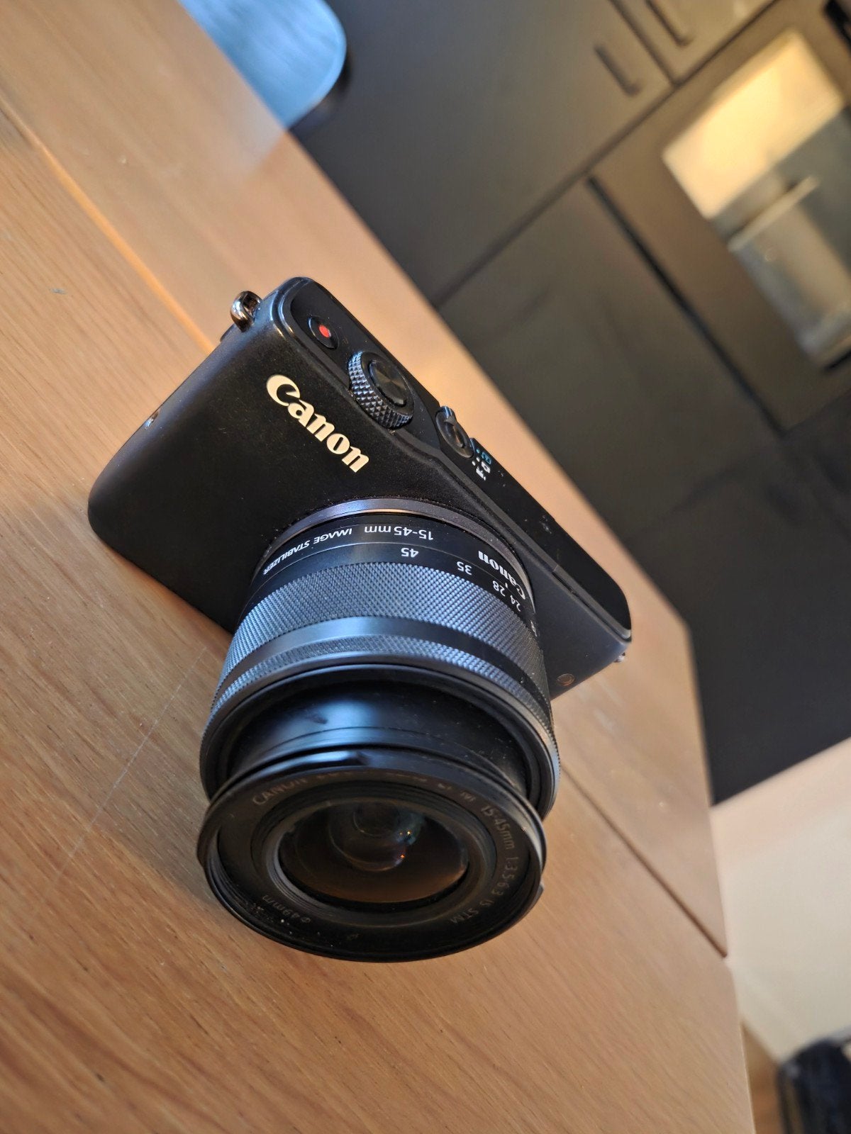 Canon EOS M10 Systeemcamera met 15-45mm lens, Beeldstabilisatie, Accu, Canon, Ophalen of Verzenden