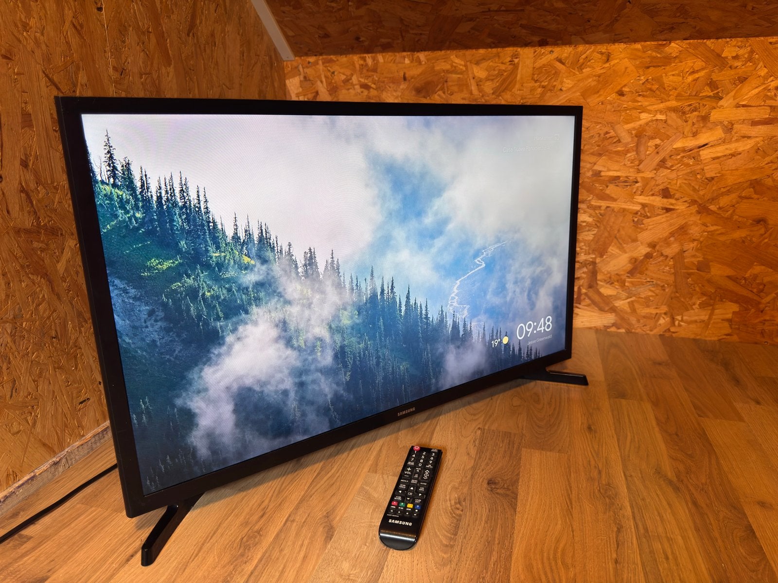 Samsung 32” Full HD LED TV met Chromecast 3 en wandbeugel, 50 Hz, Samsung, Smart TV, Full HD (1080p)