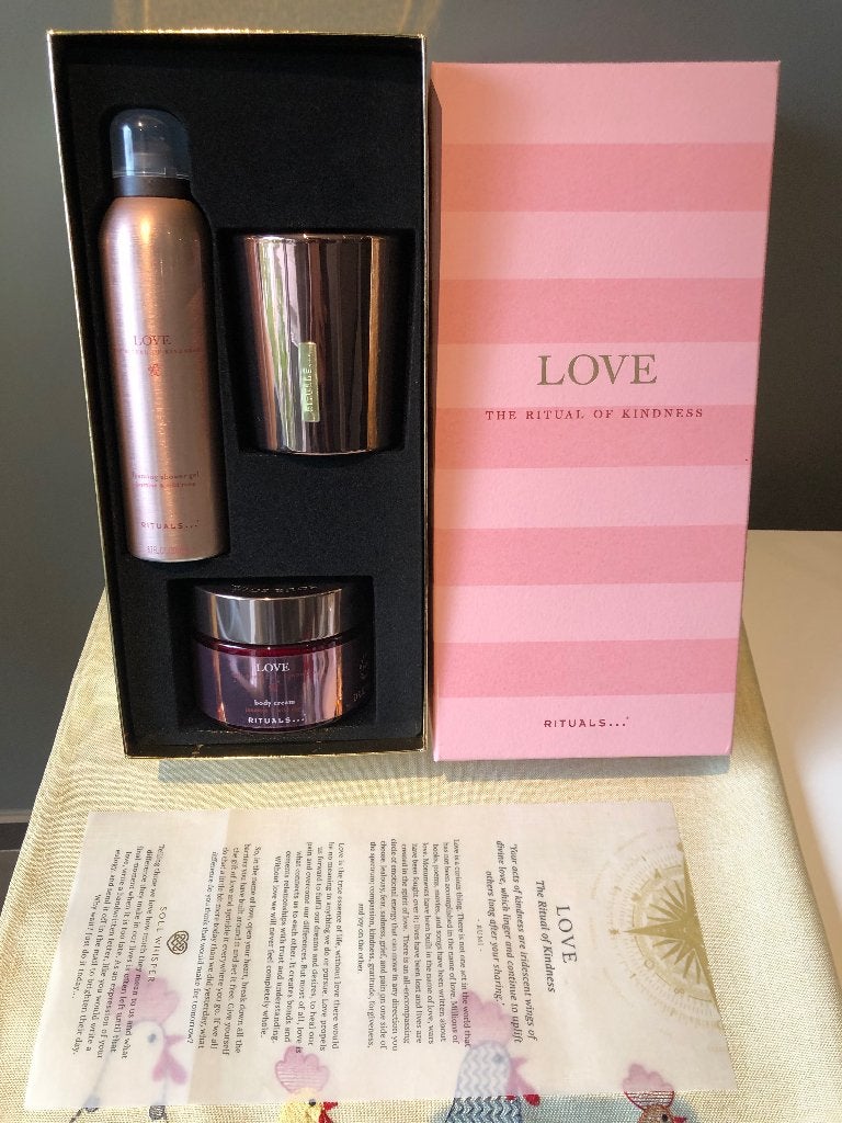 Rituals Love cadeauset, Ophalen of Verzenden, Nieuw, Bad & Douche