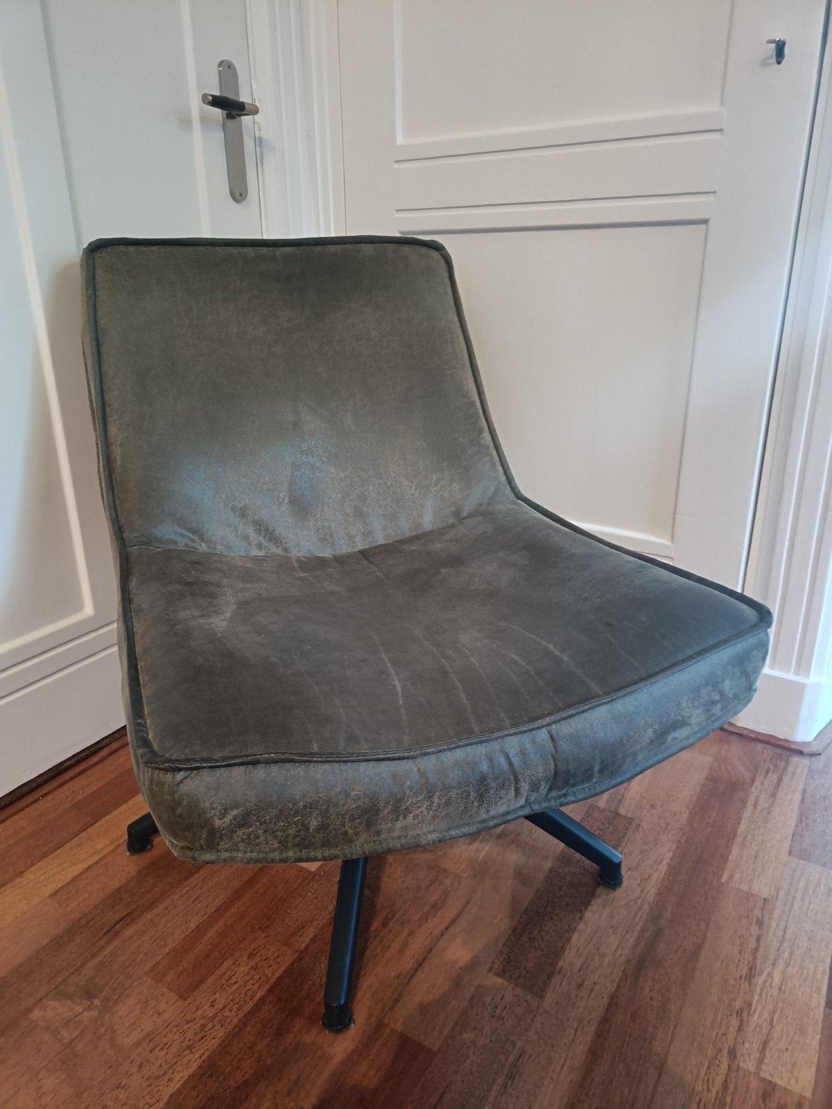 Draai fauteuil groen, Ophalen, Gebruikt, Minder dan 75 cm, 50 tot 75 cm