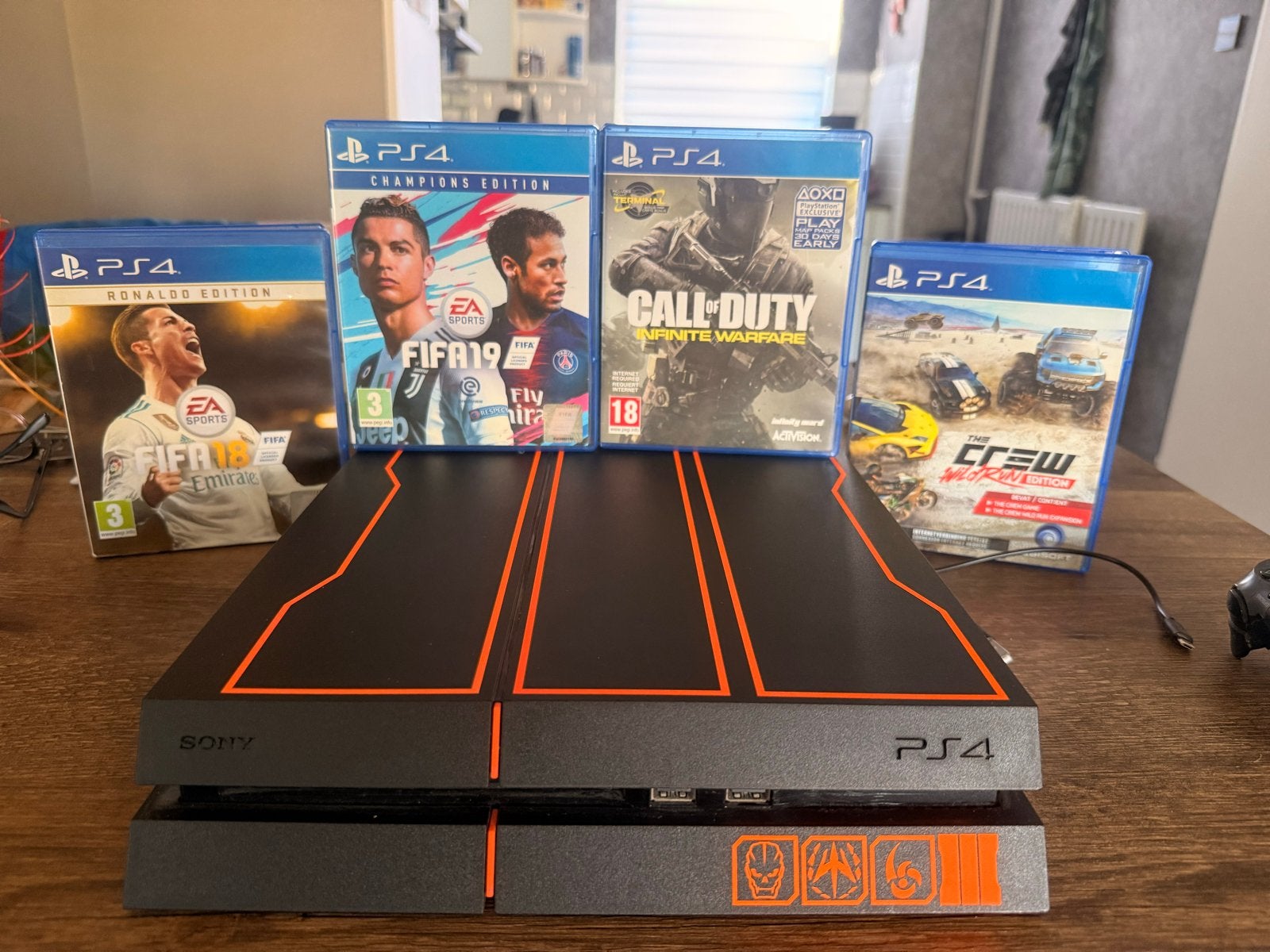 Unieke ps4 Black Ops III editie met games, Spelcomputers en Games, Ophalen, Zo goed als nieuw, Met 1 controller, Slim
