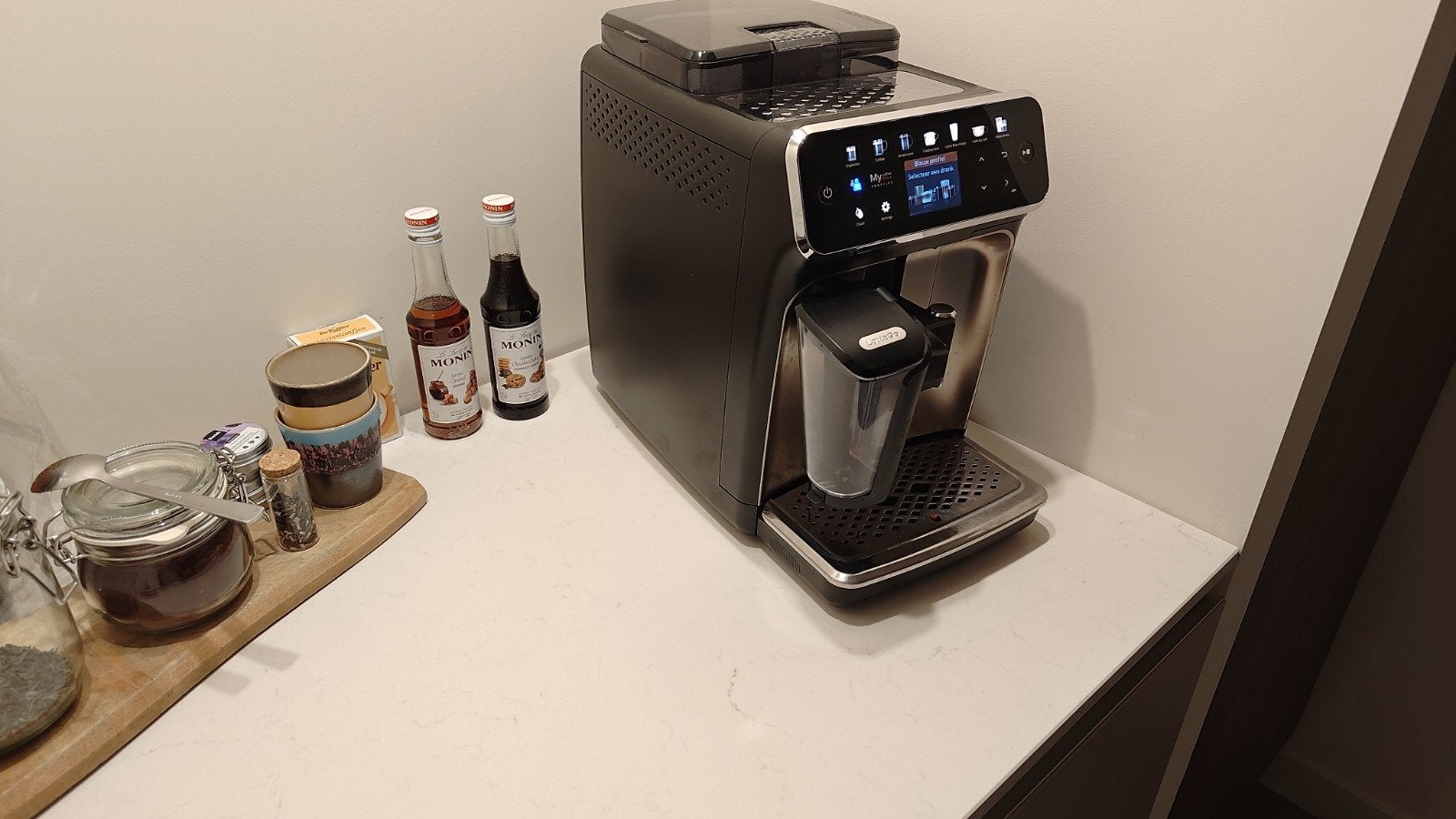 Philips 5400 Series LatteGo Volautomatische Espressomachine, Espresso apparaat, 10 kopjes of meer, Zo goed als nieuw, Afneembaar waterreservoir