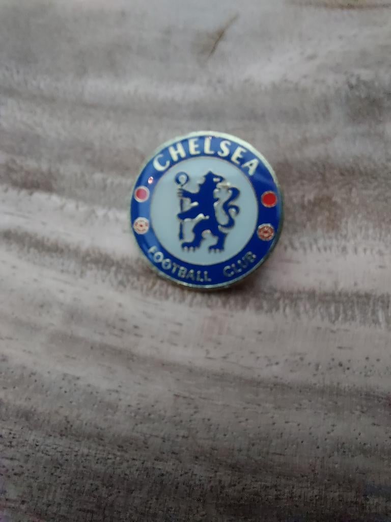 Pin Chelsea voetbal club, Verzamelen, Sportartikelen en Voetbal, Gebruikt, Poster, Plaatje of Sticker, Buitenlandse clubs, Ophalen of Verzenden