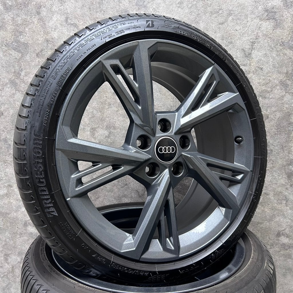 DIV. 18 inch originele velgen + zomerbanden Audi A3 S3 8Y, Auto-onderdelen, Banden en Velgen, Gebruikt, Banden en Velgen, Ophalen of Verzenden