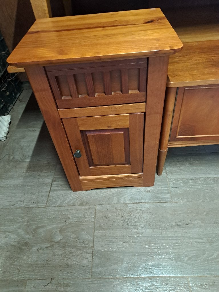 mooi nachtkastje te koop. 1, Ophalen, Gebruikt, 65 cm of meer, 70 cm of meer