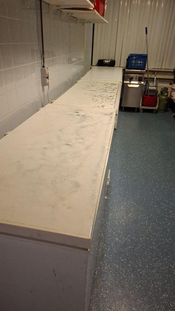 3 grote vriezers en 1 pasta machine te koop, Gebruikt, 140 tot 160 cm, Ophalen, Vrieskast
