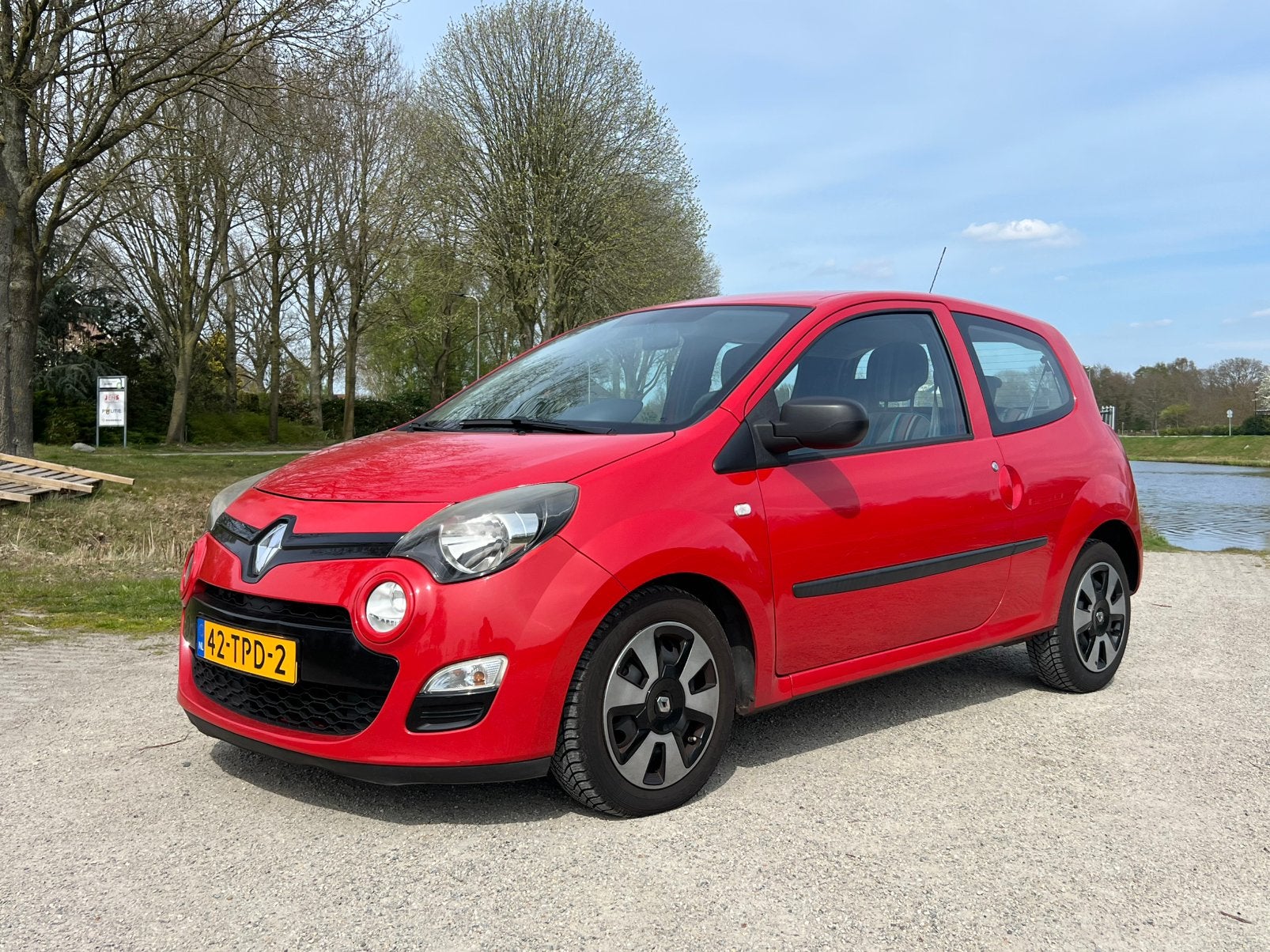 Renault Twingo 1.2 16V 2012 Rood APK 12/2026, Voorwielaandrijving, 839 kg, Twingo, 74 pk