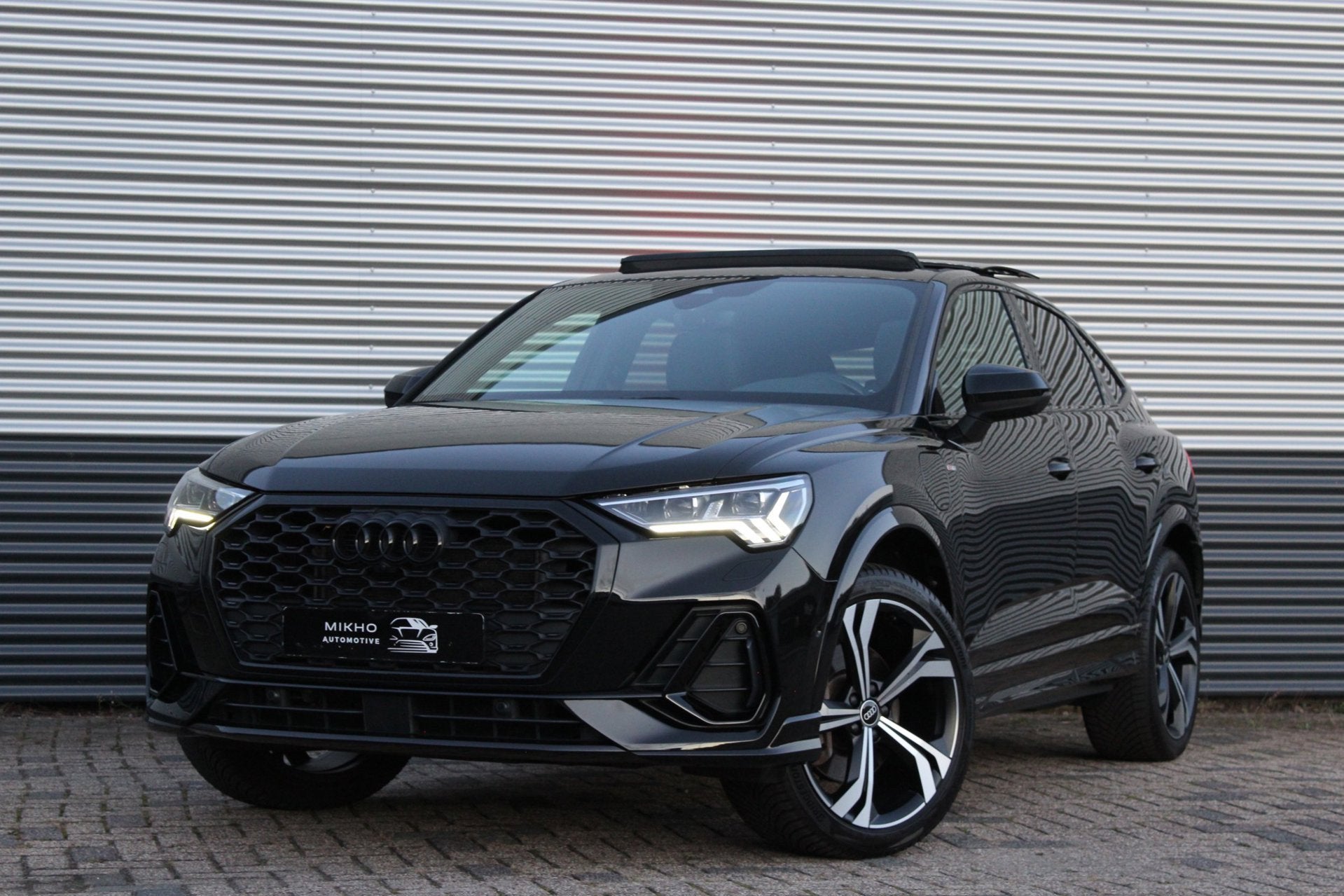 Audi Q3 Sportback 45 TFSIe | 3x S-Line | Panoramadak | Sfeer, Auto's, Dealer onderhouden, Zwart, Nieuw, Hybride Elektrisch/Benzine