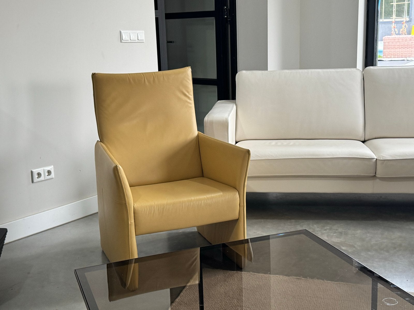 Leren Designfauteuil | Boterzacht Zachtgeel Leer | Als Nieuw, Minder dan 75 cm, Design, Leer, Ophalen of Verzenden