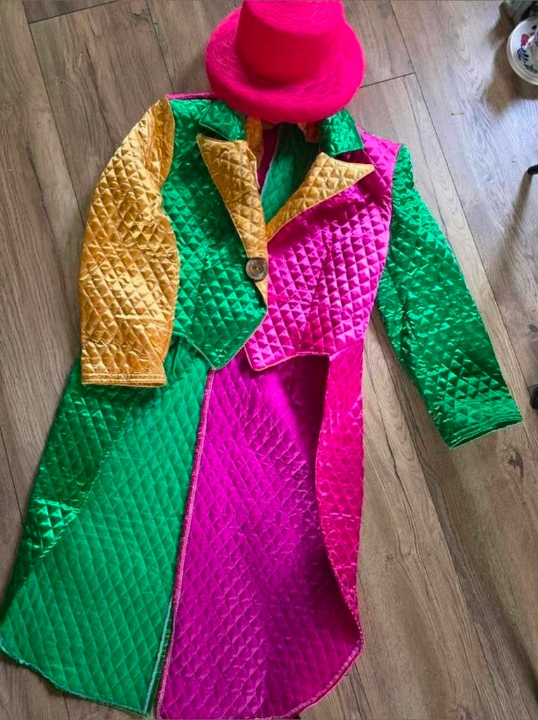 Carnavalsjas met hoed - Maat S/M, Kleding | Dames, Carnavalskleding en Feestkleding, Carnaval, Ophalen of Verzenden, Kleding, Maat 36 (S)