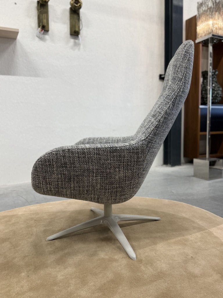 Nieuw Pode Spot Two draaifauteuil migo stof design stoel, Huis en Inrichting, Leolux, Info@leolux.nl, Nieuw, 75 tot 100 cm