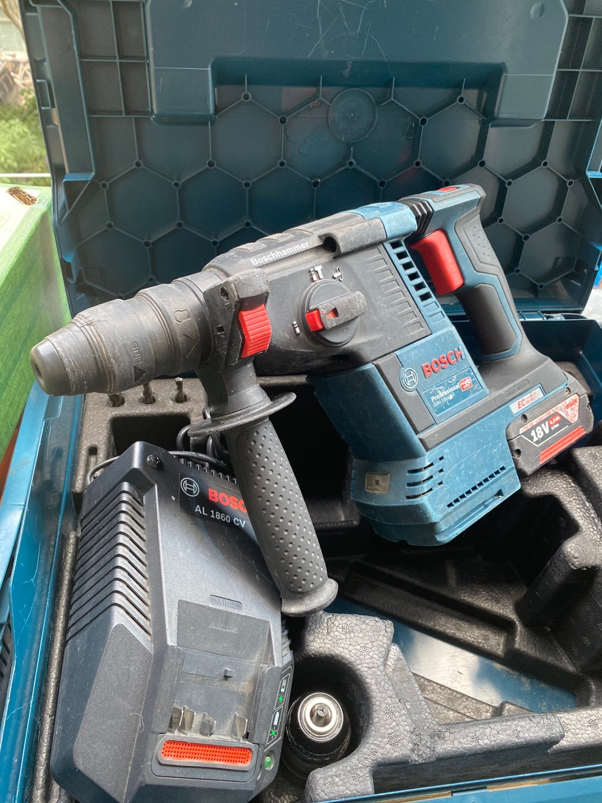 Bosch boorhamer GBH 18V-26 F, Ophalen of Verzenden, Zo goed als nieuw, Boor- en/of Breekhamer