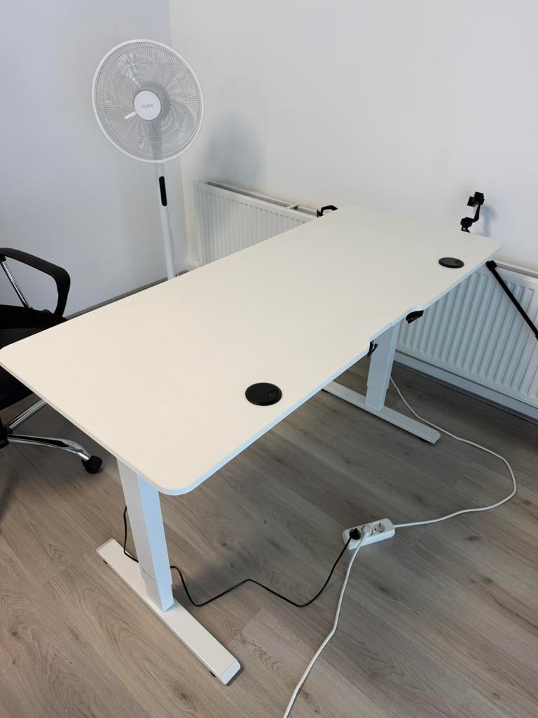 Casaria Wit Elektrisch Verstelbaar Bureau - 140x60cm, Ophalen, Elektrisch, Zo goed als nieuw