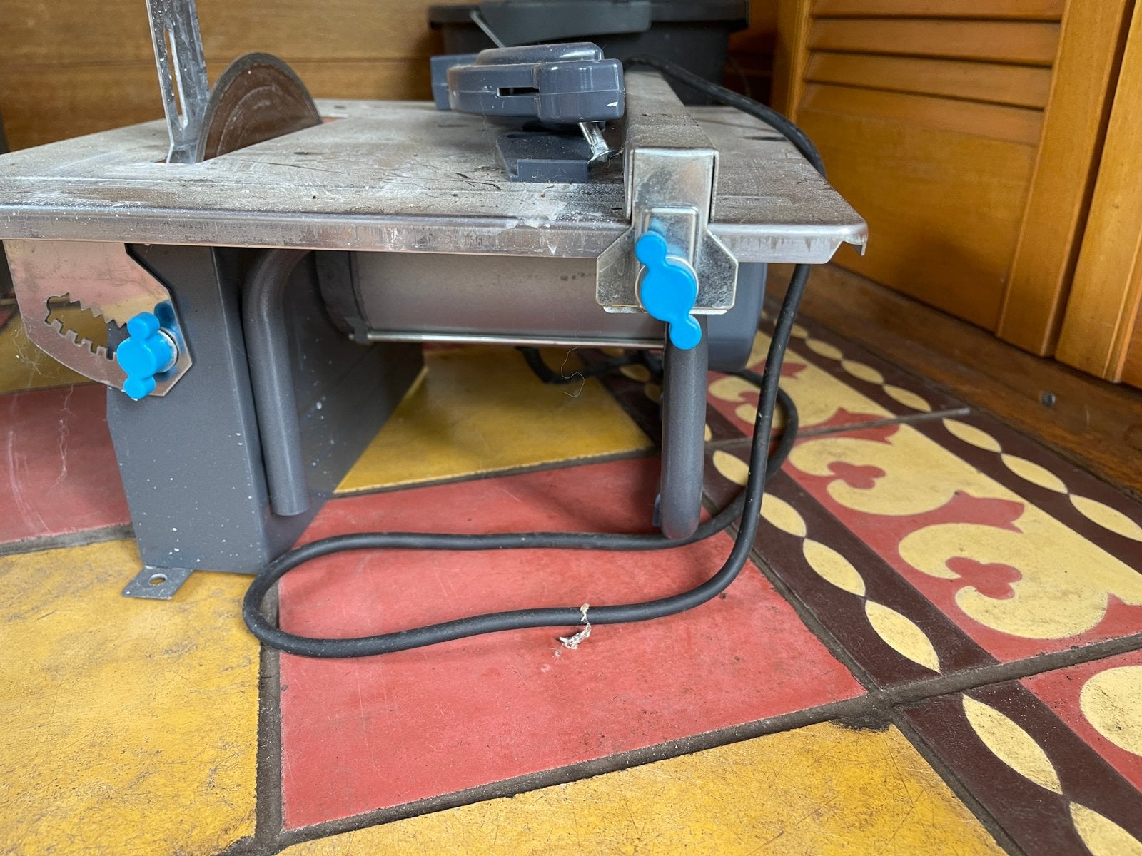 Gamma Tegelzaag zaagtafel, Cirkelzaag, Ophalen of Verzenden, Zo goed als nieuw, 30 tot 70 mm