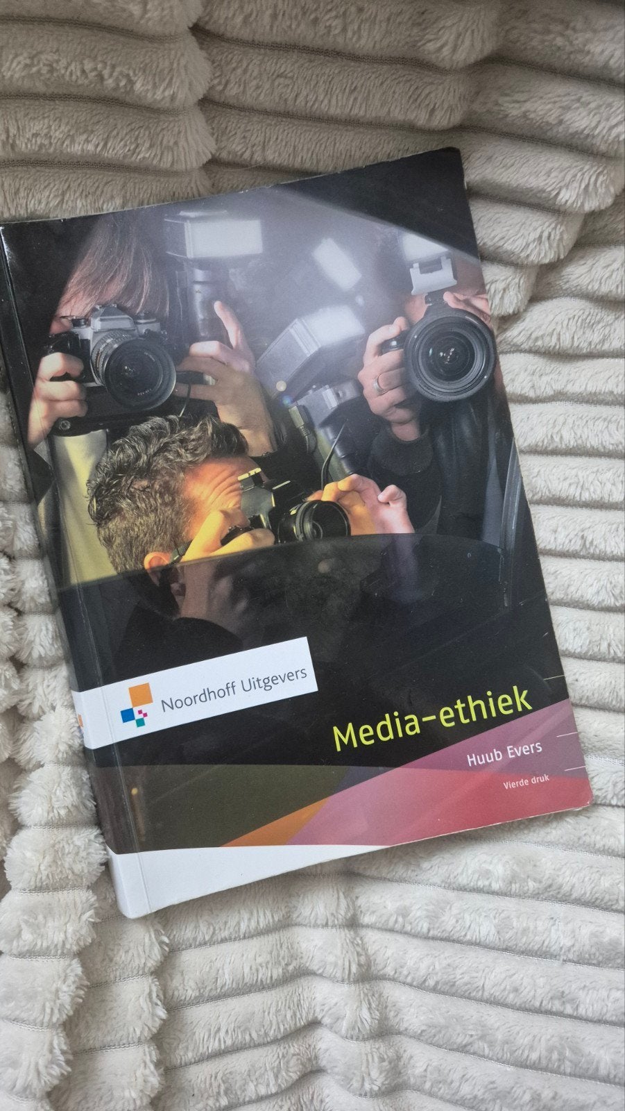 Studieboek Media-ethiek Huub Evers, Ophalen of Verzenden, Gelezen, HBO, Huub Evers