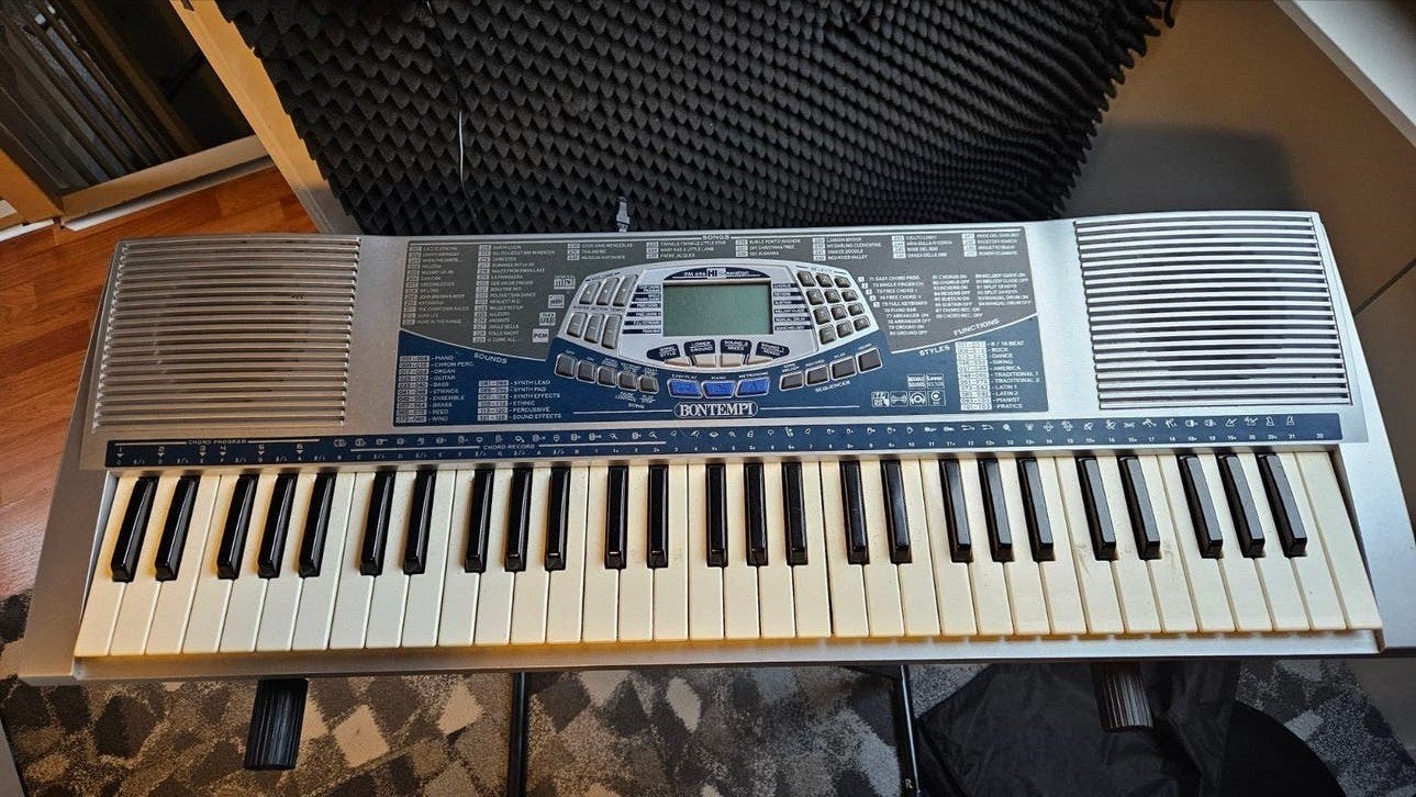 Bontempi PM 694 Keyboard met standaard en hoes, Overige merken, Ophalen of Verzenden, Aanslaggevoelig, 61 toetsen