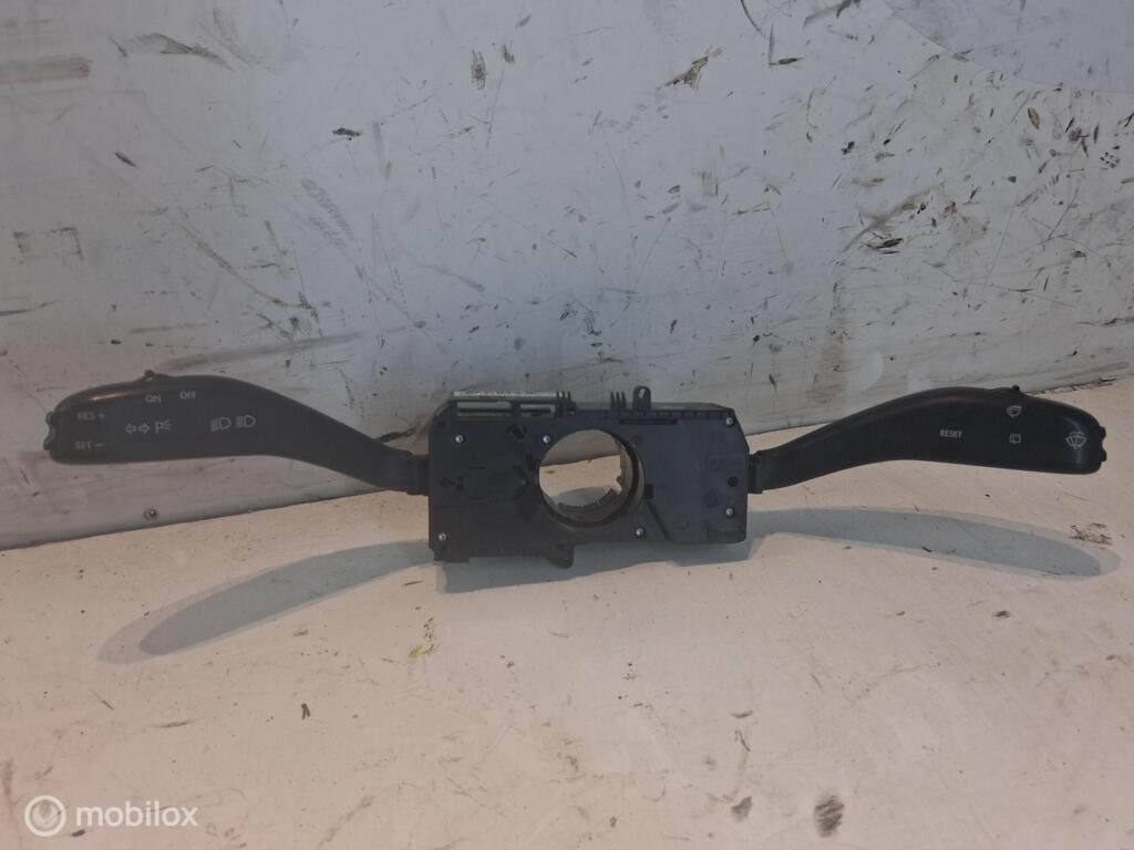 Combischakelaar Seat Ibiza 6L 1.8-20VT ('02-'09) 6Q0953513G, Gebruikt, Ophalen of Verzenden, Seat