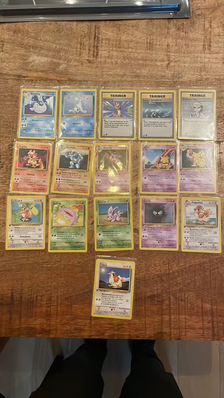 Pokemon dutch 1st edition lot, Ophalen of Verzenden, Zo goed als nieuw