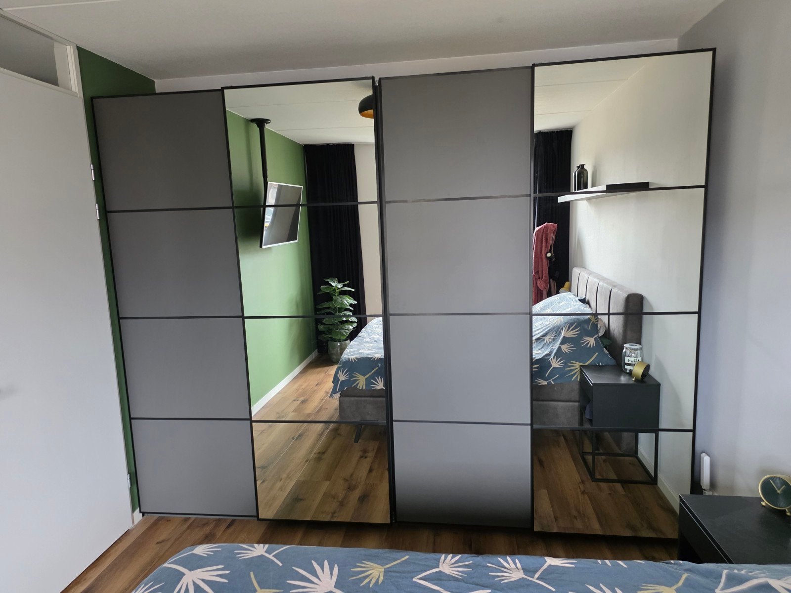 Ikea kledingkast met 2 grote spiegels, Ophalen